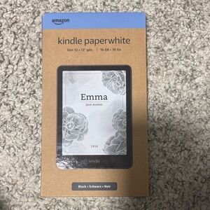 Amazon Kindle Paperwhite - Black and Brown